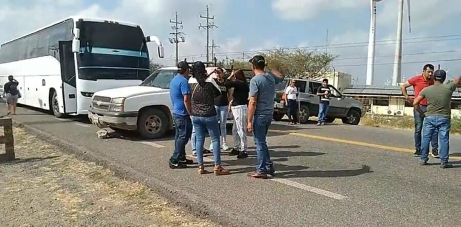 Dos bloqueos carreteros en el Istmo