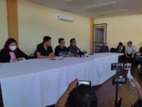 Denuncian irregularidades en la atención médica de los menores fallecidos por mordedura de murciélago