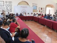 Atiende Martínez Neri  a trabajadores del municipio de Oaxaca de Juárez