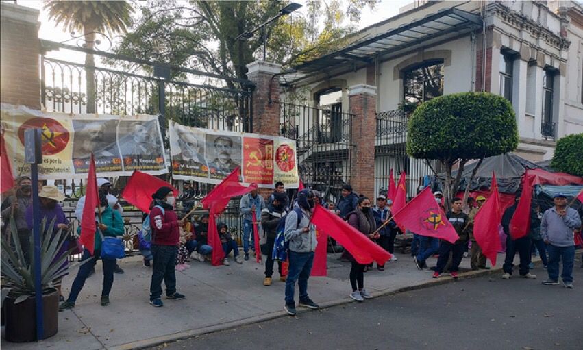 Protesta el FPR en la SEGOB en la CDMX