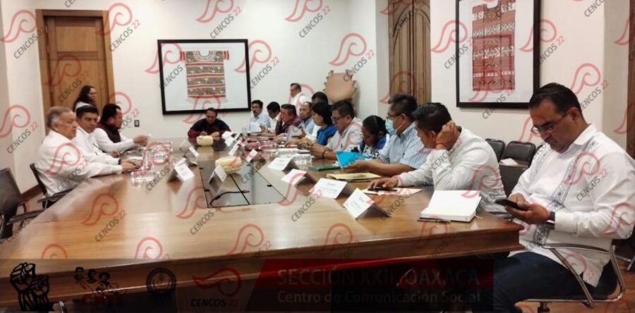 UABJO y CNTE buscan reeditar, otra vez, conflicto político, 2006 | Alfredo Martínez de Aguilar