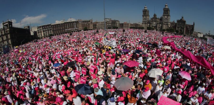 Una marcha que sí se ve | Joel Hernández Santiago