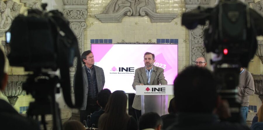 Crisis de la transición 1977-2000 6.- Populismos: Córdova vs. Córdova | Carlos Ramírez