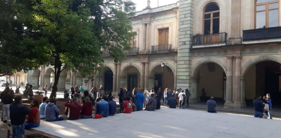 STEUABJO protestó en Palacio de Gobierno