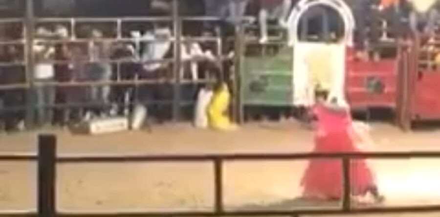 Asesinan a tres personas en un jaripeo en la Mixteca