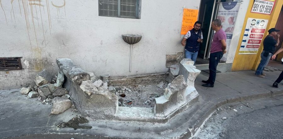 Personal del Ayuntamiento destruye pila sobre la calle de Trujano