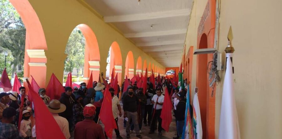 Protesta el FPR en Asunción Nochixtlán