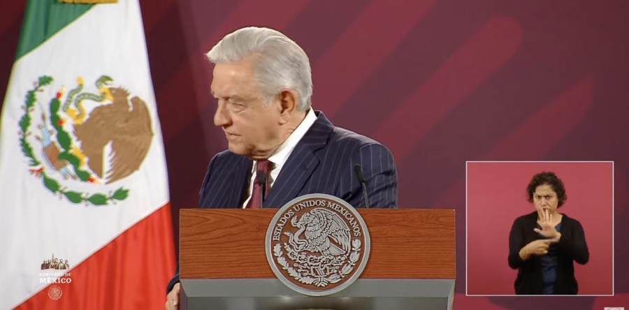 ‘Ejército hace inteligencia’: AMLO justifica espionaje a activista y periodistas