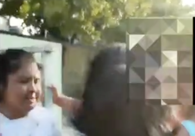 Discriminan a una estudiante mujer por portar pantalón en lugar de la falda del uniforme