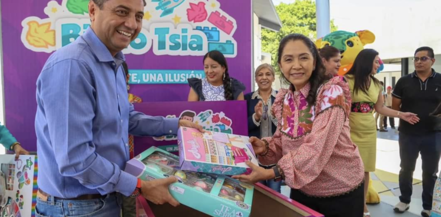 Llegan más donaciones de juguetes al DIF Oaxaca