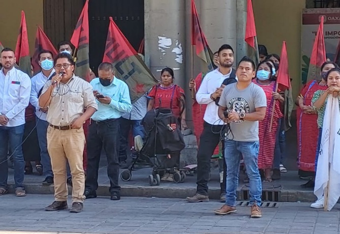Sangre y muerte en los triquis; narco, tráfico de armas y trata | Alfredo Martínez de Aguilar