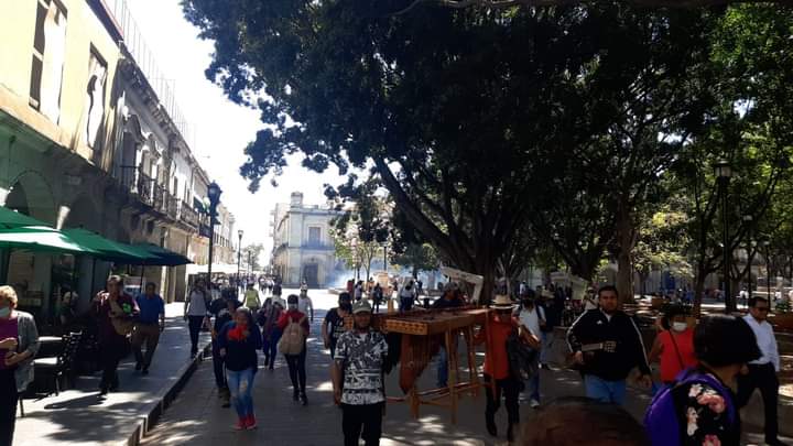 Desalojan a pobladores de Xiacui del Palacio de Gobierno