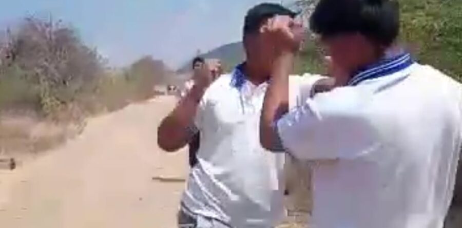 Denuncian peleas entre estudiantes de secundaria en Miahuatlán