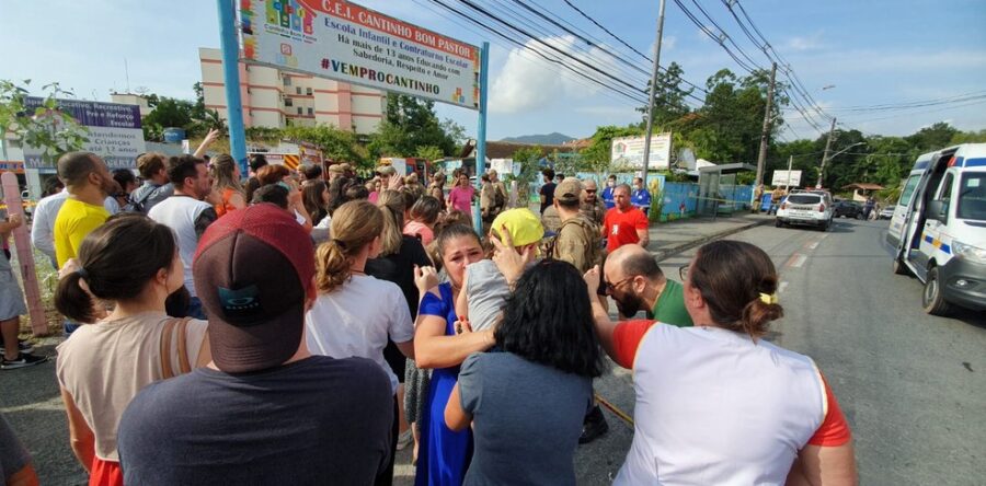 Cuatro niños muertos en un ataque contra una guardería en el sur de Brasil