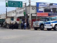 Transportistas se disputan obra en la capital oaxaqueña