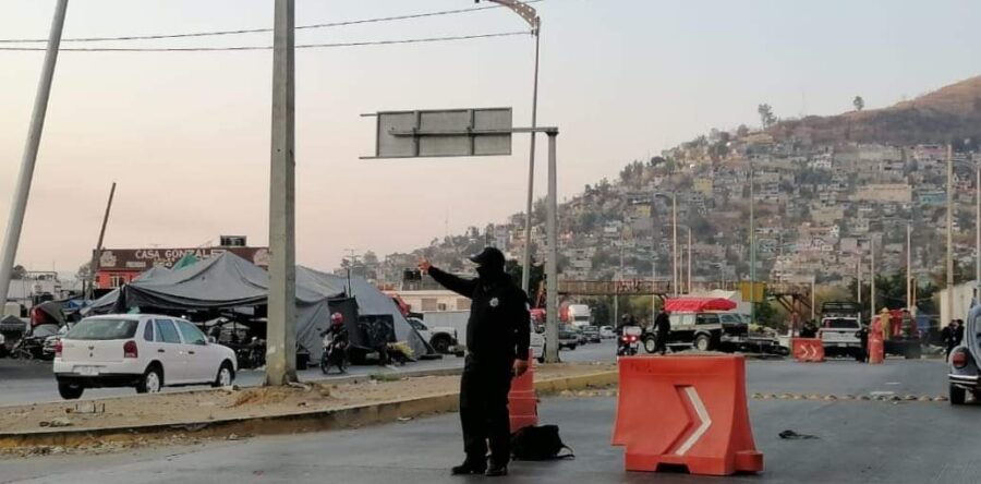 Se incendia otra vez el basurero clandestino en las riberas del Río Atoyac