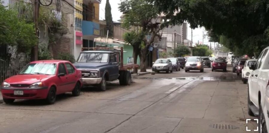 Vecinos en Santa Rosa Panzacola denuncian fuga de aguas negras
