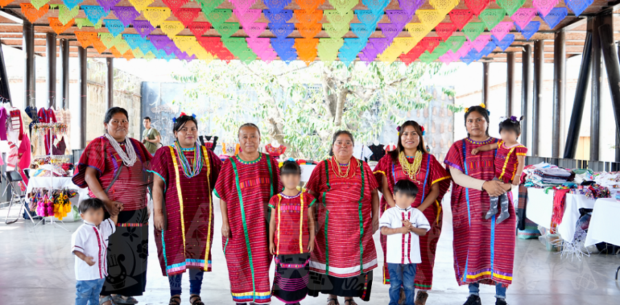 Inaugura Sectur Oaxaca Expo Venta Artesanal del pueblo Triqui