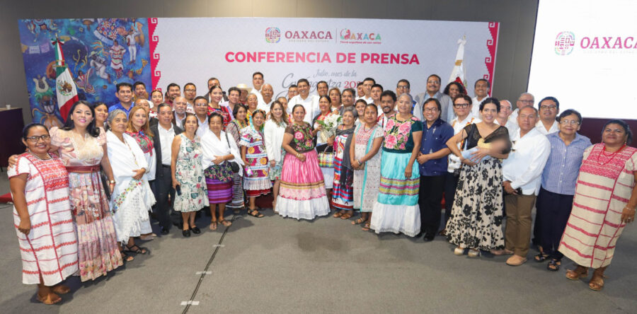 Presenta Gobierno de Oaxaca a las y los Consejeros Interculturales, quienes sustituirán al Comité de Autenticidad
