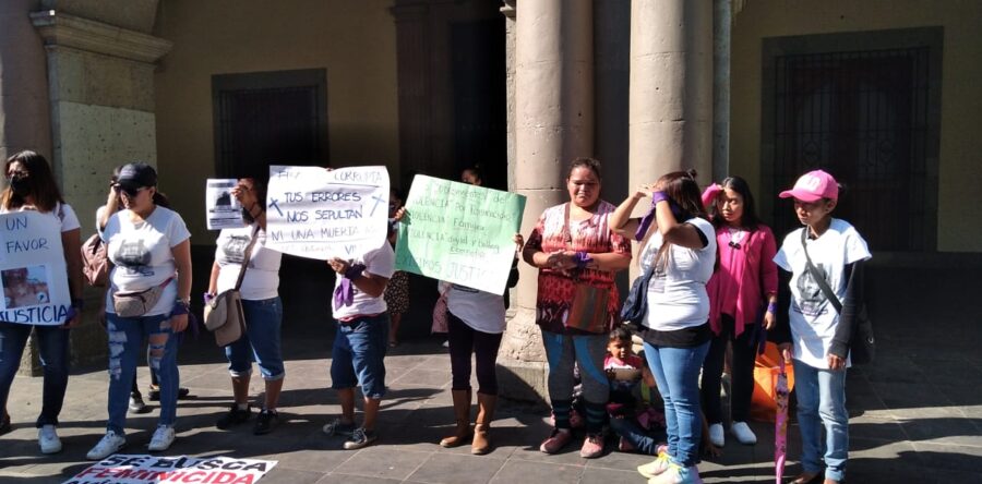 Protestan mujeres para exigir justicia por feminicidios y agresiones
