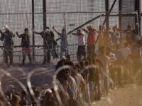 Los migrantes. Las fronteras | Joel Hernández Santiago