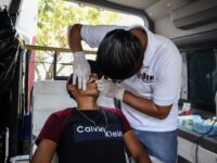 Habitantes de la Costa e Istmo acceden a más de 4 mil 500 servicios médicos durante la Caravana de Unidades de Cuidados DIF