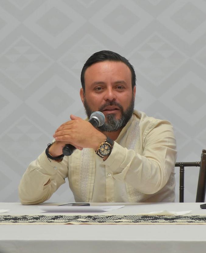 Atienden Secretaría de Gobierno y el IEEPO a grupo de representantes de la ENBIO