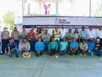 Incentiva Chente Castellanos a personal de áreas verdes y barrido con entrega de uniformes