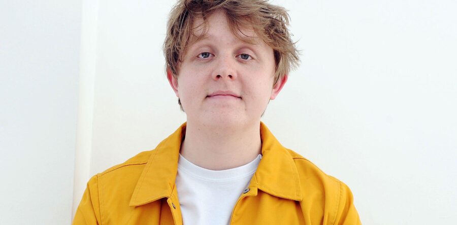 Lewis Capaldi, el amor de su público y el síndrome de Tourette | Ismael Ortiz Romero Cuevas