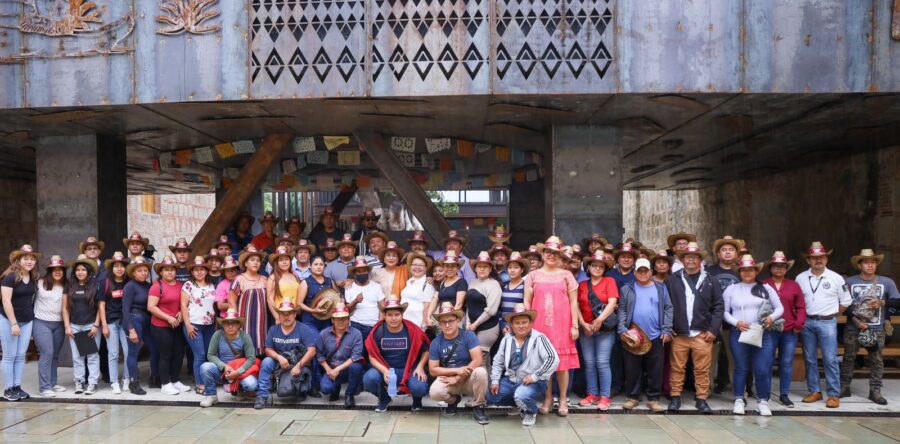 Topiles por la paz coadyuvarán en atención y orden durante Julio, mes de la Guelaguetza 2023