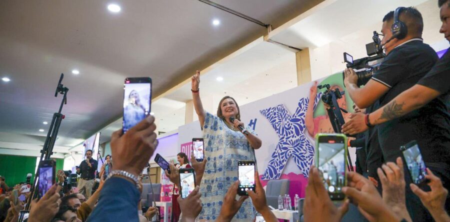 Xóchitl: autoatentado, sólo voto anti AMLO y mucho fuego amigo || Carlos Ramírez