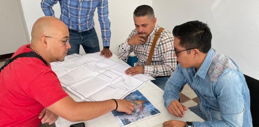 Supervisa Protección Civil carretera Mitla-Tehuantepec para su evaluación y factibilidad