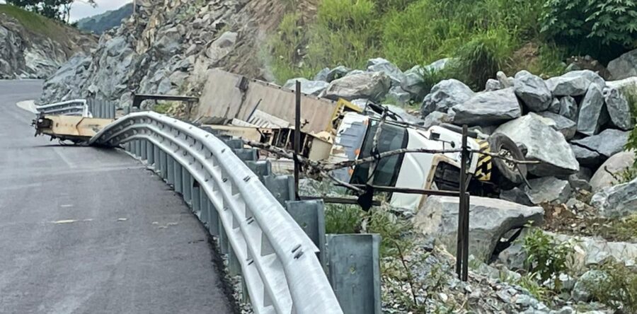 Exhorta Protección Civil evitar circular por la carretera Barranca Larga – Ventanilla