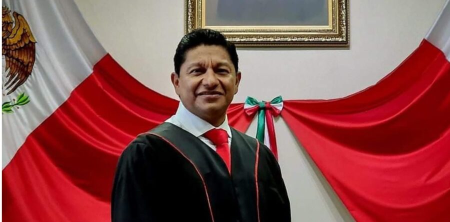 A los jóvenes estudiantes de derecho || Moisés Molina *