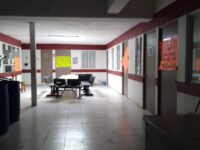 Comerciantes de la Central de Abasto protestan en las oficinas de la administración