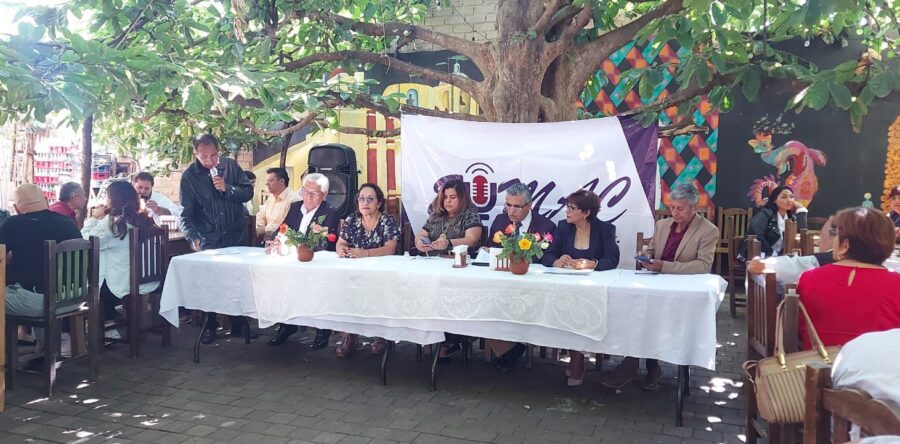 Reconocimiento de EUMAC a locutores vivos y muertos || Alfredo Martínez de Aguilar