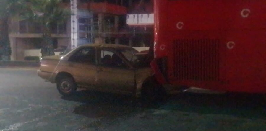 Fallece docente de la UABJO tras accidente automovilístico