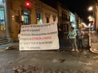 Por venganza ensucia Chico fiesta de Muertos a Salo con ambulantes || Alfredo Martínez de Aguilar