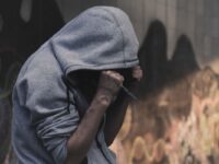 El problema está en los adictos que exigen la droga, no en los narcos || Carlos Ramírez