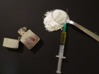 Sobredosis de fentanilo o cómo EU permite consumo de drogas || Carlos Ramírez