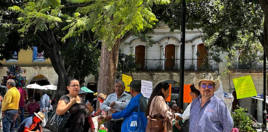 Protestan supervisores y jefes de sector de la Sección XXII