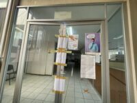 En conflicto el Hospital Civil tras protesta de trabajadores de base