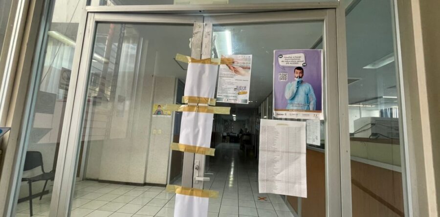 En conflicto el Hospital Civil tras protesta de trabajadores de base