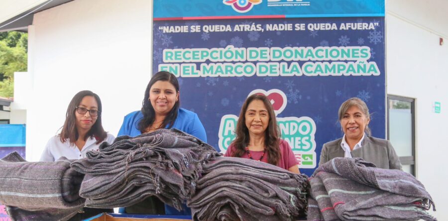 Se suma la Coordinación de Comunicación Social a la campaña Abrigando Corazones