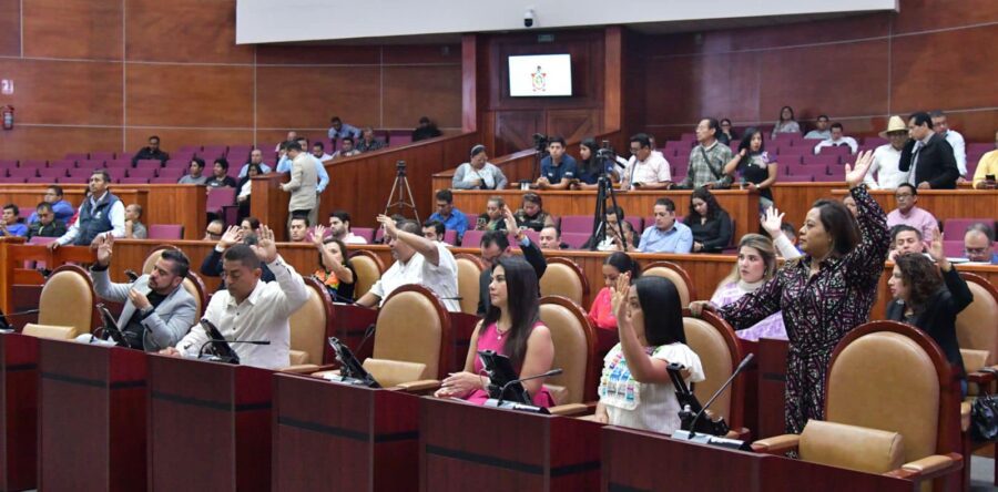 Congreso de Oaxaca urge a FGR, FGEO, justicia pronta por emboscadas; a Guardia Nacional y SEDENA, programa de desarme en todas las zonas conflictivas