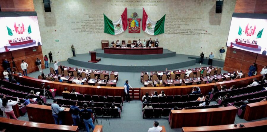 Por ausencia e ingobernabilidad, Congreso de Oaxaca suspende Presidencias y concejalías de tres municipios