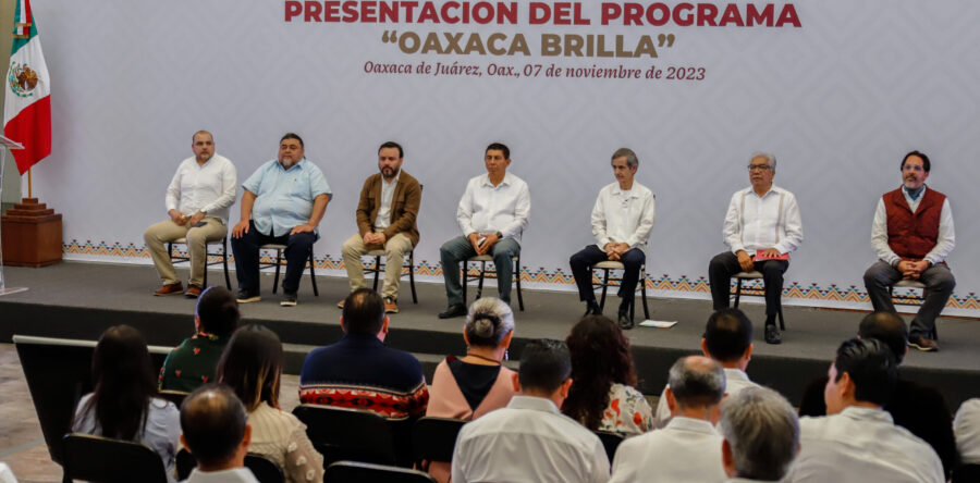 Gobierno del Estado e Iberdrola México embellecerán 10 edificios históricos con proyecto de iluminación Oaxaca Brilla