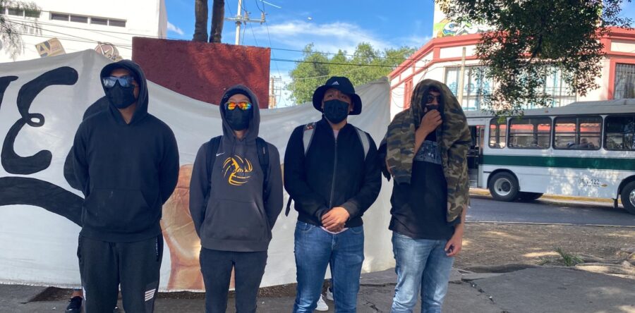 Se movilizan nuevamente los normalistas en la ciudad de Oaxaca de Juárez