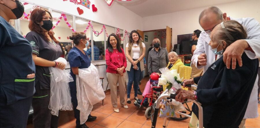 Fortalece DIF Oaxaca acciones para garantizar vida digna para personas adultas mayores