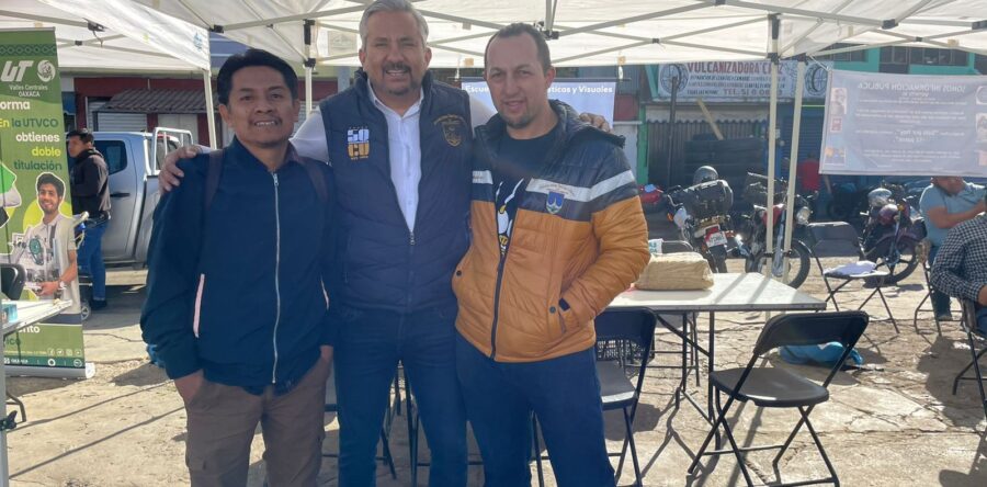 UABJO lleva servicios a la central de abasto